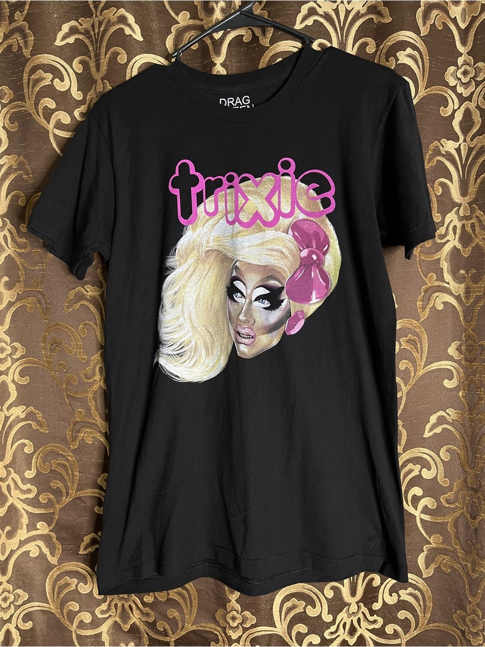 DRAGQUEENMERCH Trixie Mattel Drag Race Men’s T-shirt Size M